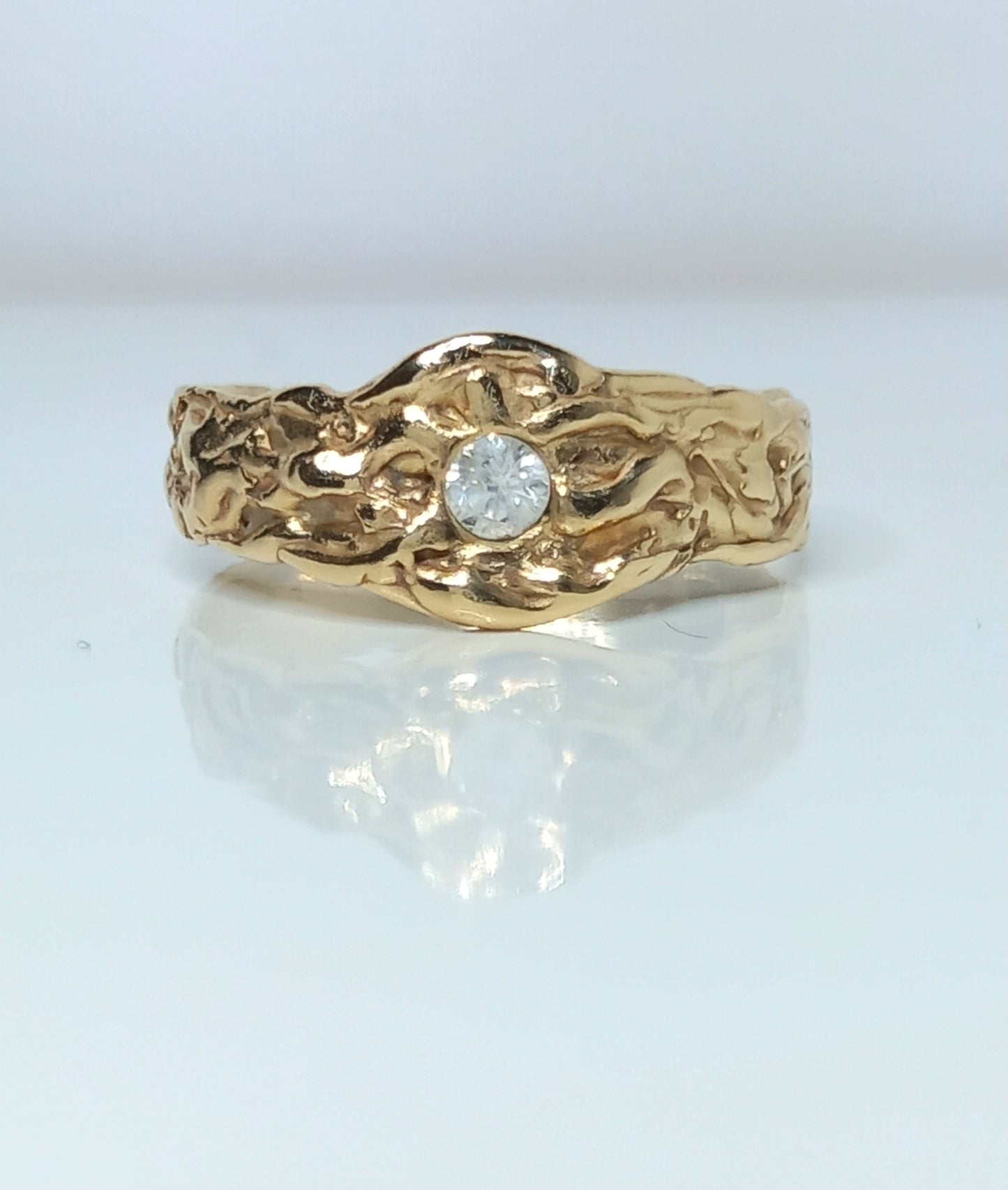 9ct Yellow Gold Wave Ring with Lab Diamond