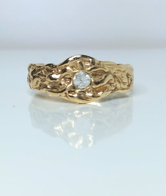 9ct Yellow Gold Wave Ring with Lab Diamond